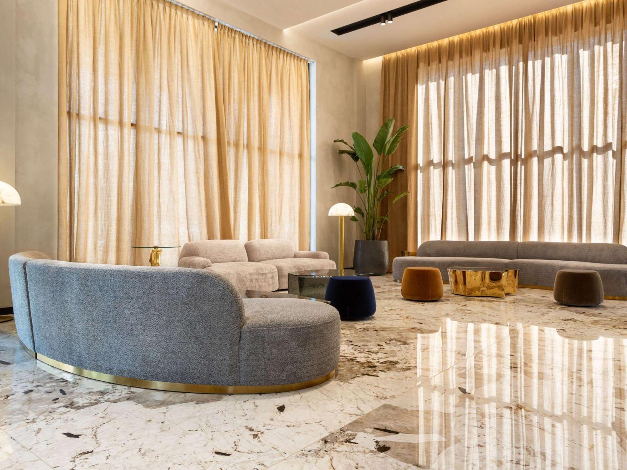 Mercure Tirana Exterior photo